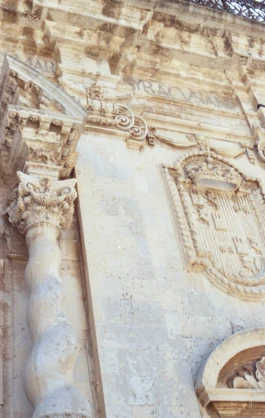 SALAS